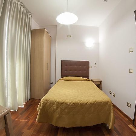 Domus Traiani Fiumicino Hotel Pokój zdjęcie